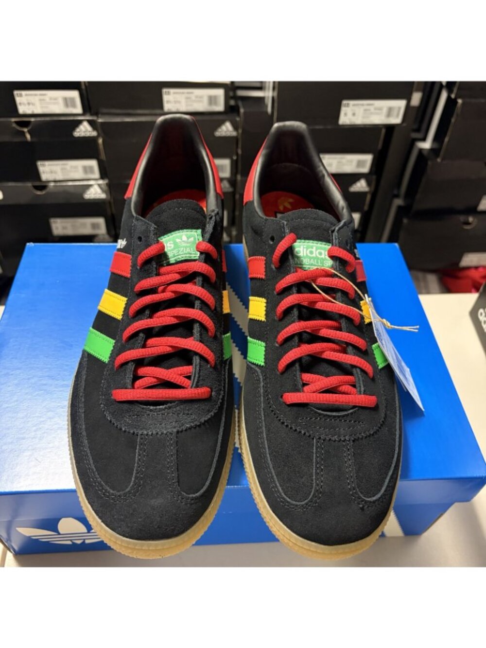 size 10.5 - adidas mens handball spezial Core Black/Pure Ruby/Bold Gold - hq9437 - Picture 3 of 8